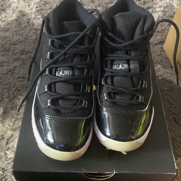 Shoes - Picture 2 of 2